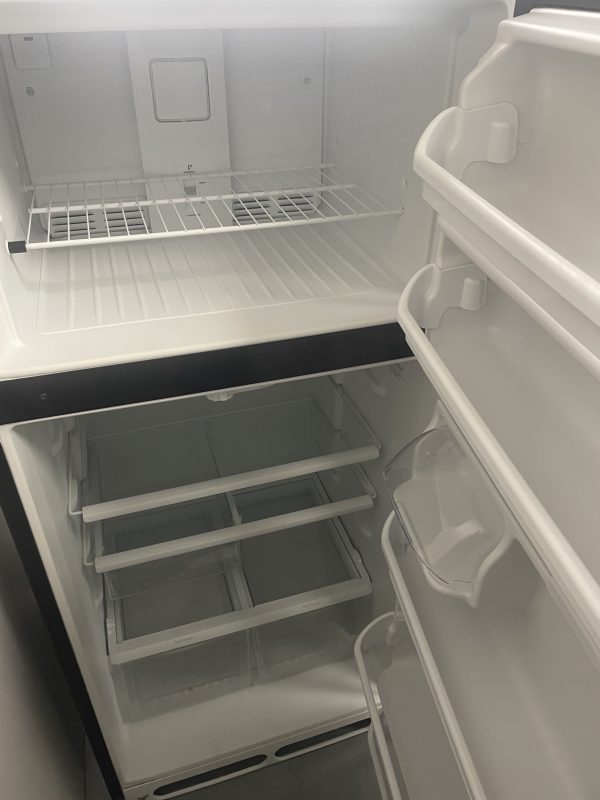 Réfrigérateur Stainless Frigidaire (#1020)