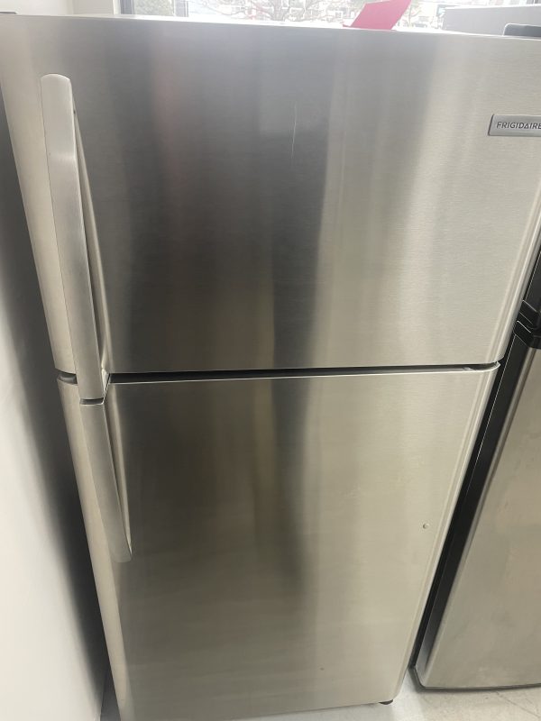Réfrigérateur Stainless Frigidaire (#1020)