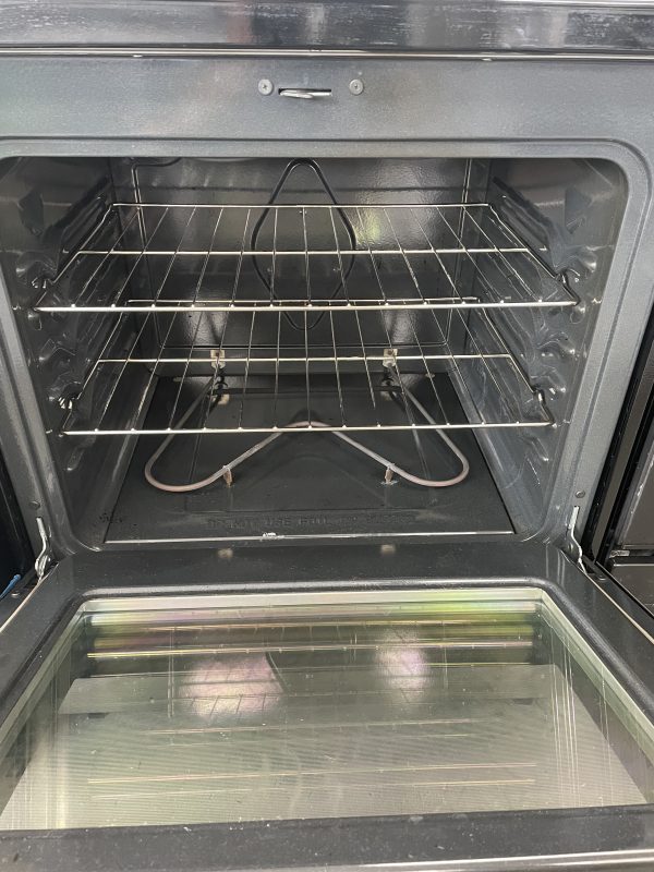Cuisinière Frigidaire  CFEF3016VS (#1140)