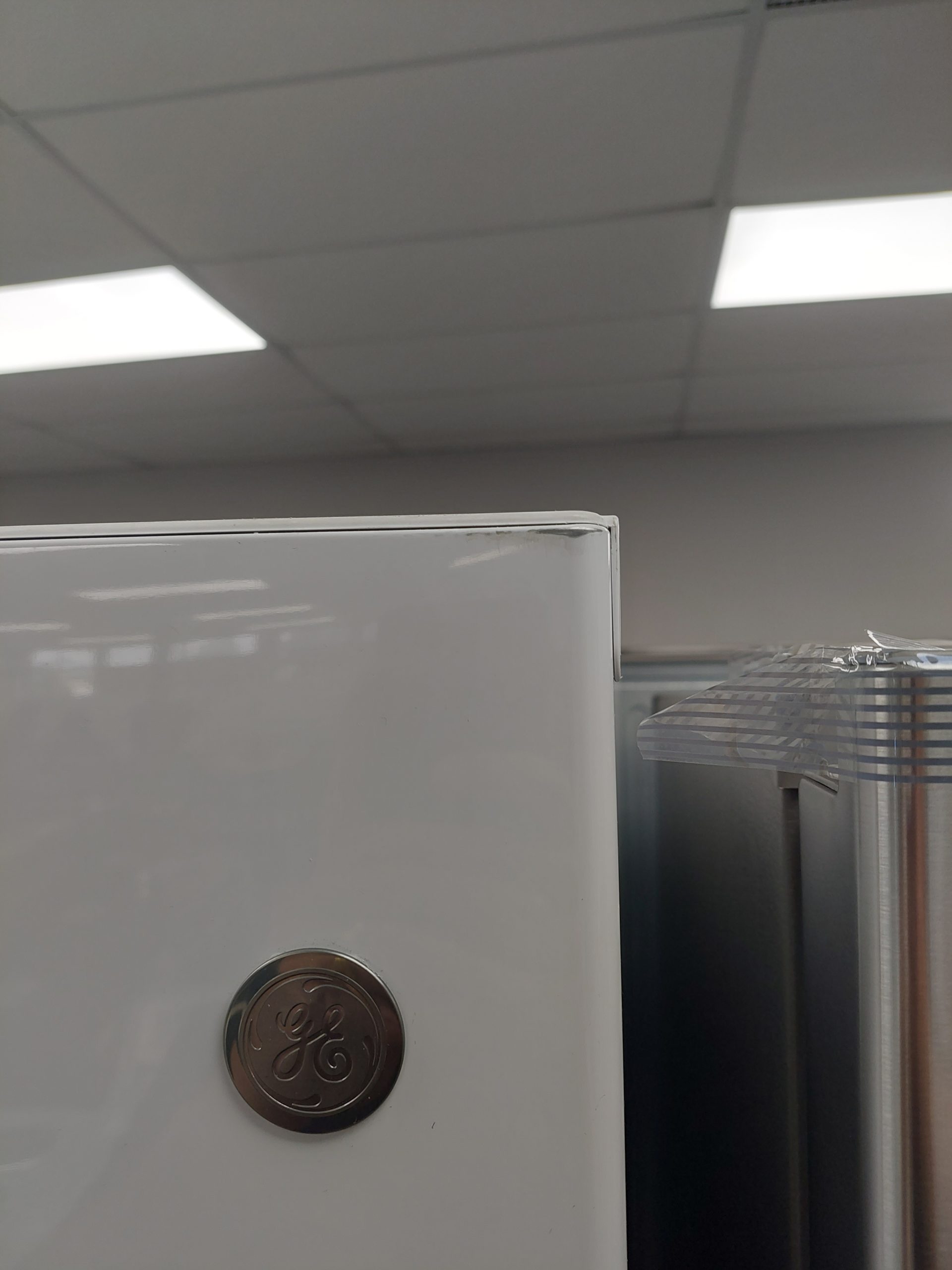 Réfrigérateur GE modèle GDE21DGKWW N/S LS309709 (1241