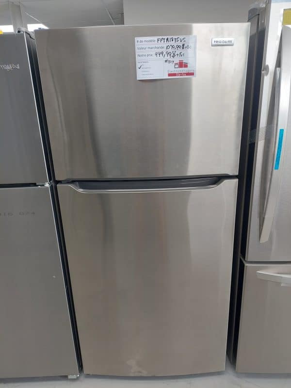 Refrigerateur Frigidaire Modèle: FFTR1835VS N/S: BA20203024 (#1319)