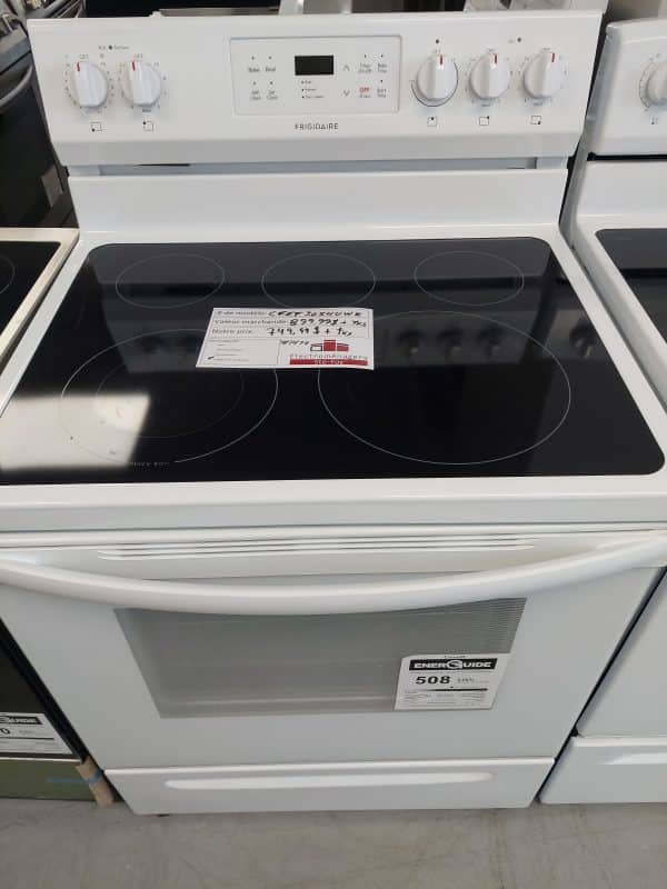Cuisinière Frigidaire modèle: CFEF3054UW N/S: VF11572823 (#1474) GARANTIE 1 AN