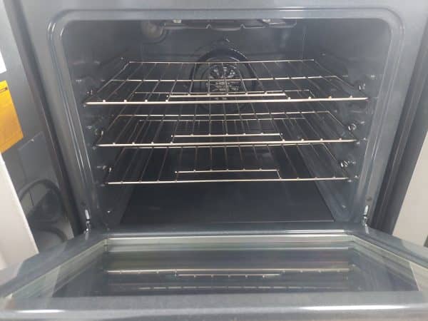 Cuisiniere Frigidaire Induction modèle: GCRI305CAFD N/S: VF1275941 (#1484)