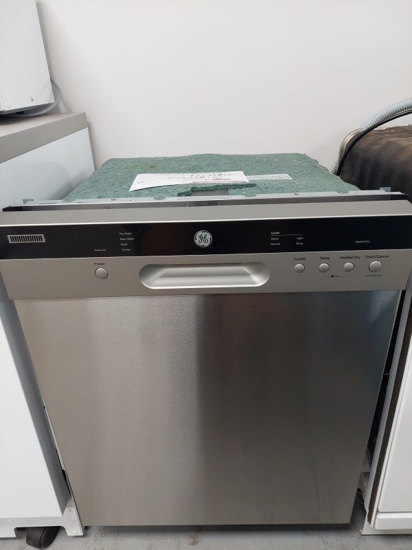 Lave-vaisselle GE Profile Modèle: GBF410SSPSS N/S: FT802150C (#1739)