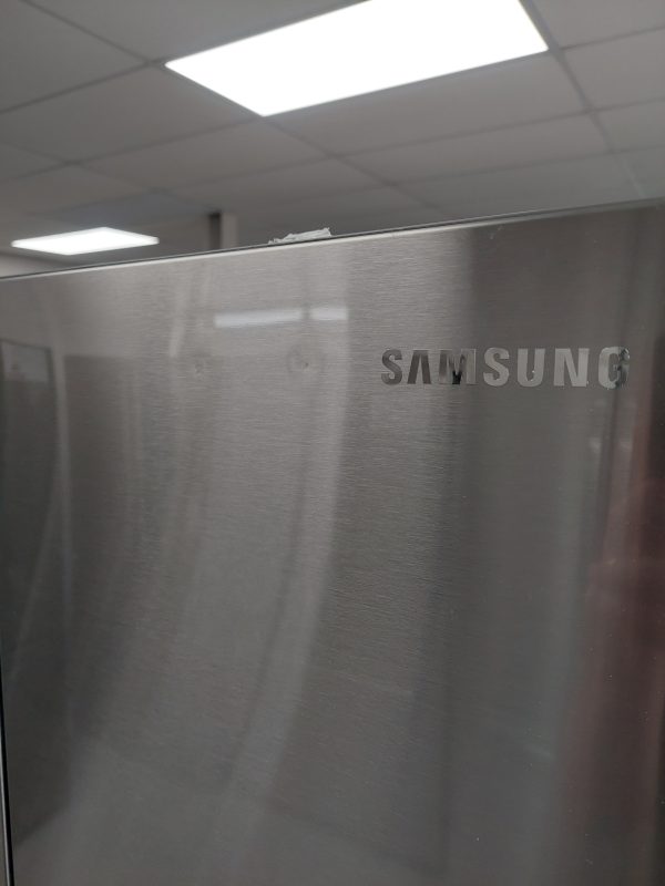 Réfrigérateur Samsung modèle: RF22A4111SR N/S: 0B9X4BBT800040T (#2067)