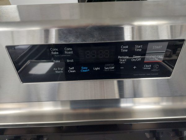 Cuisinière LG modèle: LREL6323S (D) (#2426)