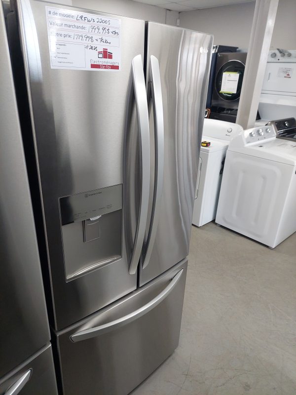 Réfrigérateur LG modèle: LRFWS2200S N/S: 105MREN2A316 (D)(#2825)