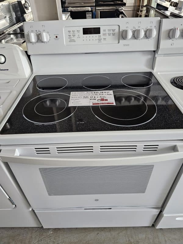 Cuisinière GE blanche a vitrocéramique modèle: JCB840DKWW N/S: AS549214P (D) (#3316)