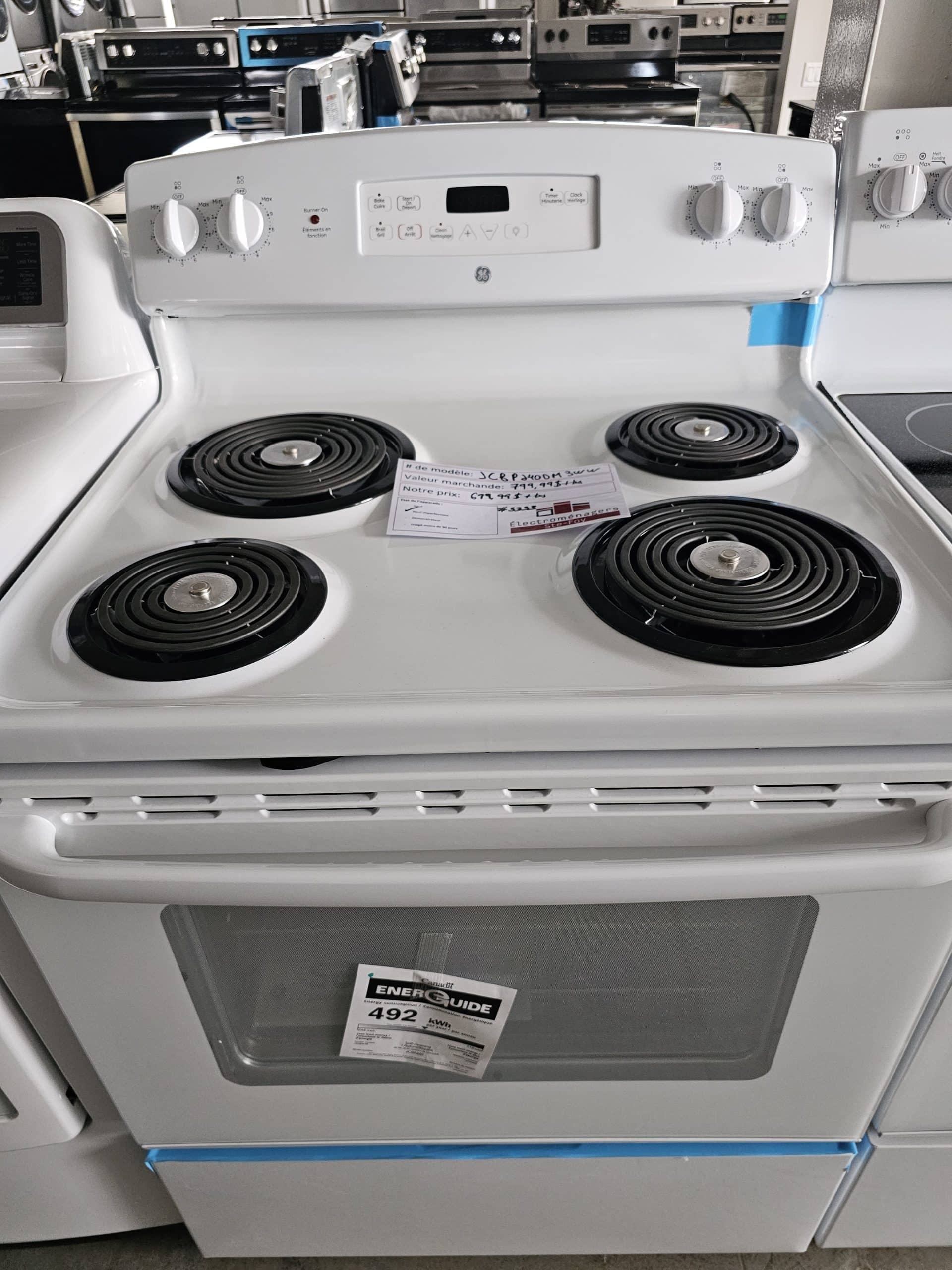 Cuisinière GE blanche à serpentin modèle JCBP240DMWW N/S DV507934P