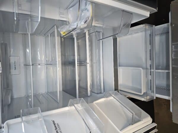 Réfrigérateur LG Stainless 33" Modèle: LRFXS2503 (D) (#3818)