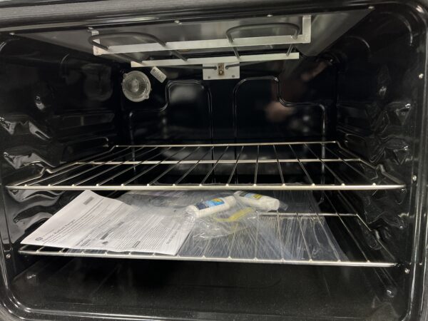 Cuisinière GE Stainless Vitrocéramique NM: JCSS630SMSS (u90) (#4216)
