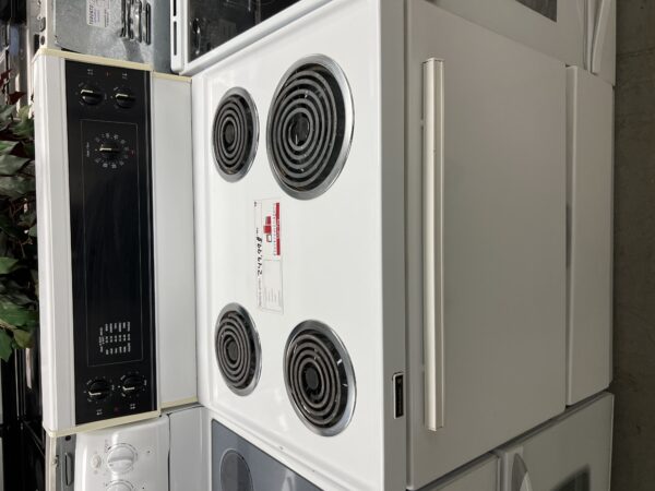 Cuisinière Kelvinator Blanche Serpentin (r) (#4301)