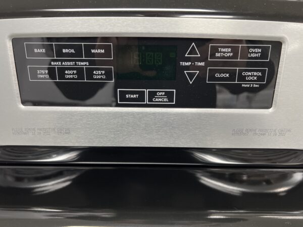 Cuisinière Amana Stainless Serpentin NM: YACR4303MMS NS: RB4610674 (N.I.) (#4512)