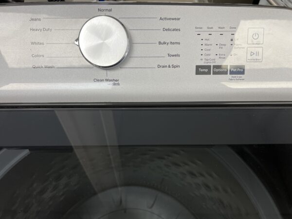 Duo Laveuse/Sécheuse Maytag Noir Chargement Dessus L NM: MVW6500MBK0 NS: CC0400506 S NM: YMED6500MBK0 NS: MC2004652 (U90j) (#4538)