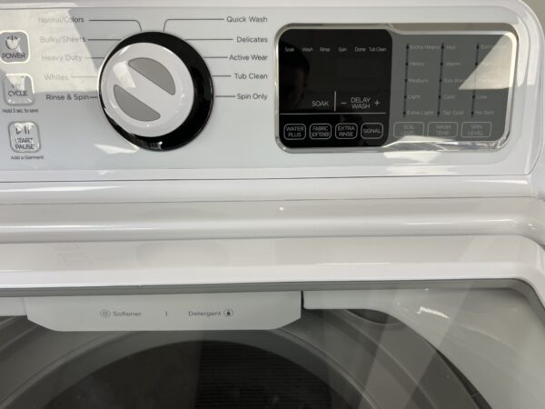 Laveuse Midea Blanche Chargement Dessus NM: MLV45N1BWWC NS: 341380007Q11C055M00238 (N.I.) (#4617)